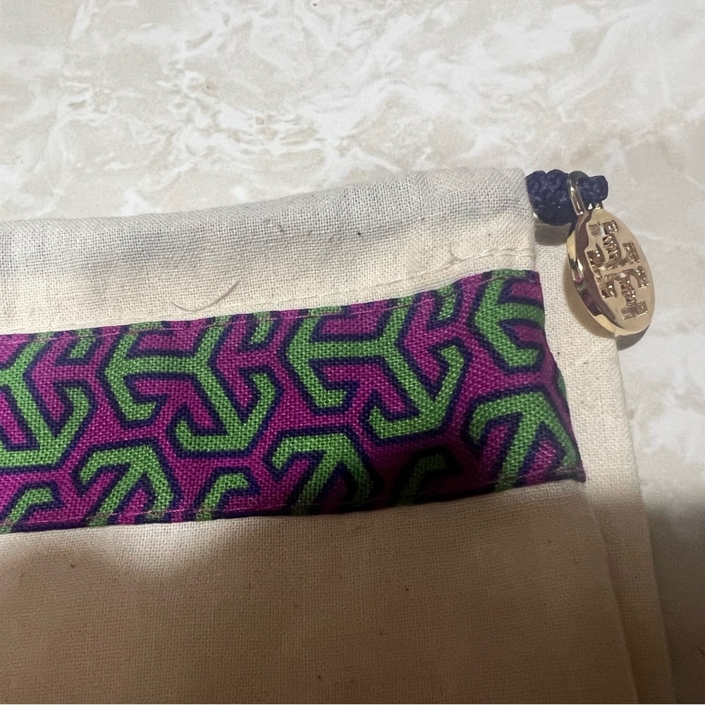 Tory Burch drawstring bag    New